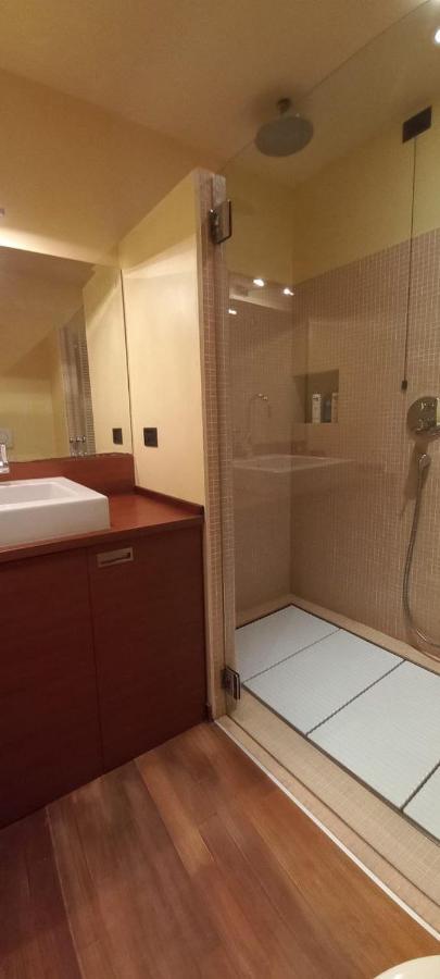 Daisy Apartment In Centro A Como Luaran gambar